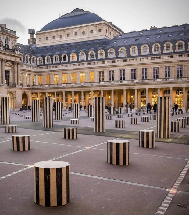 Palais Royal Colonnes de Buren